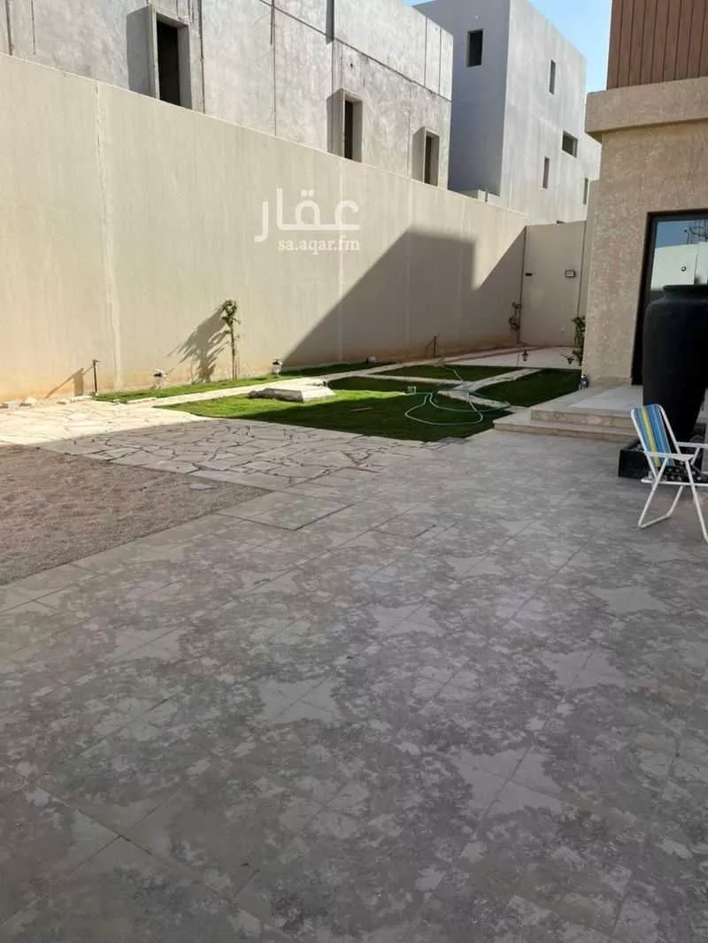 فيلا 4 غرف في الجنادرية 7
