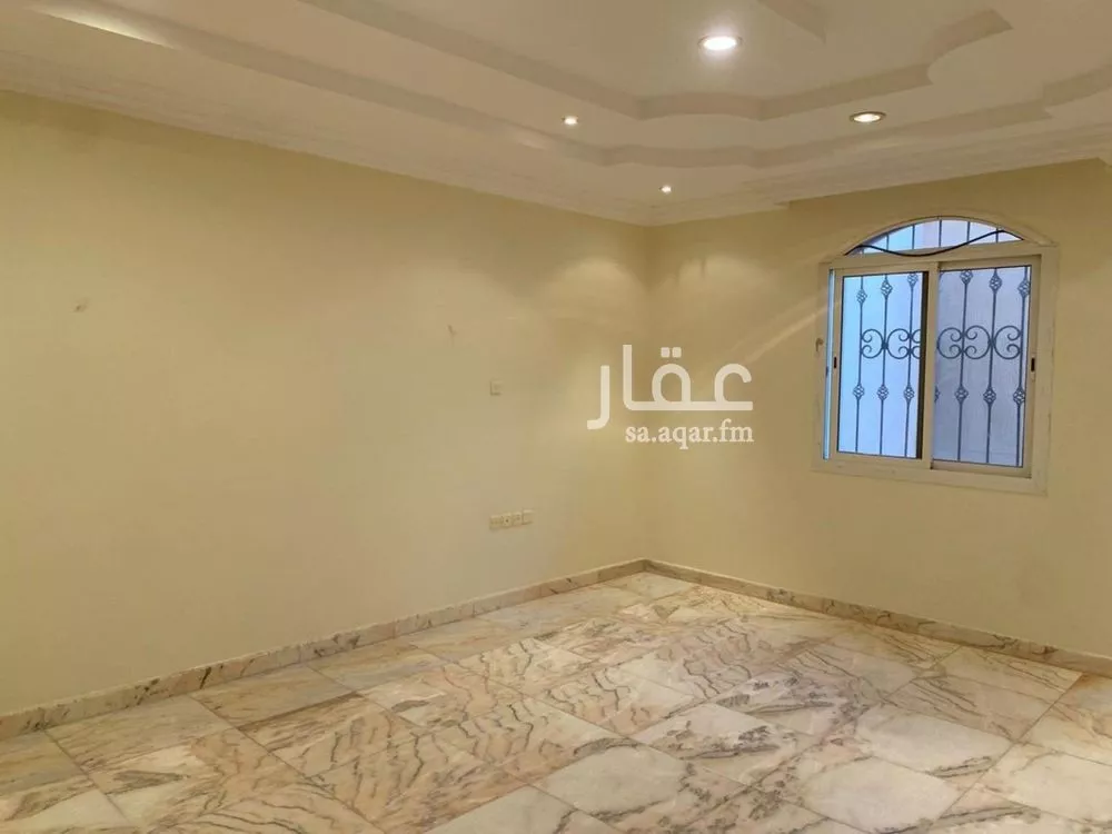 6 bedroom villa in At Taawon 3