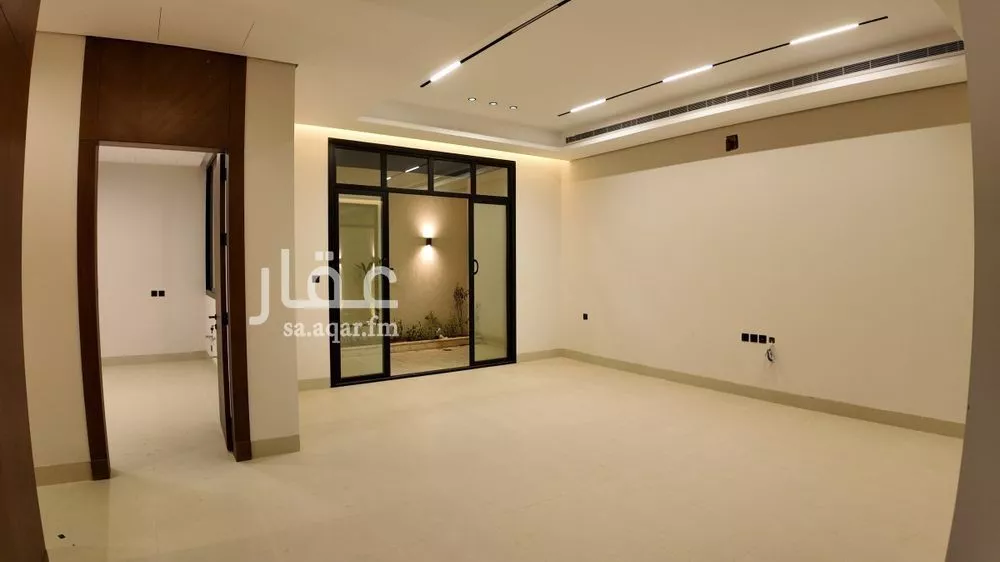 5 bedroom villa in Al Mahdiyyah 7