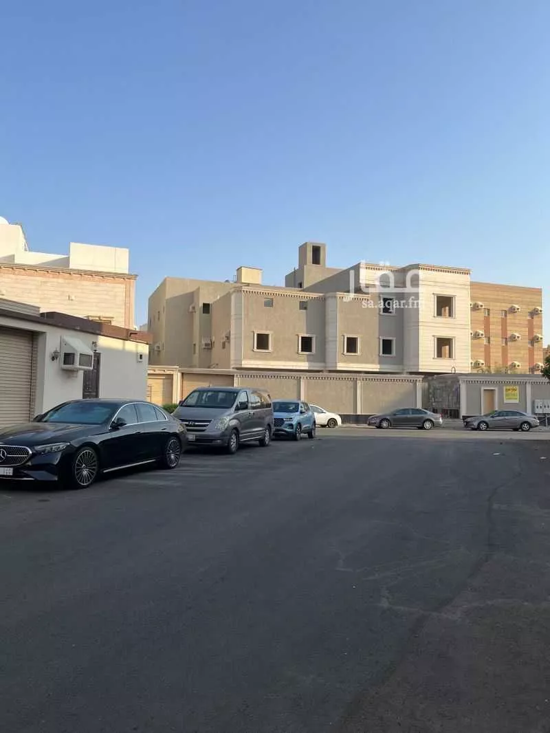 1 bedroom building in Al Hamdaniyah, Jeddah 4