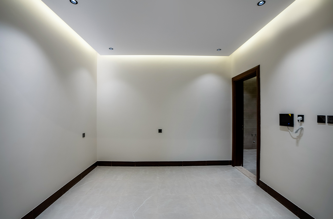 شقة  في الروضة 7