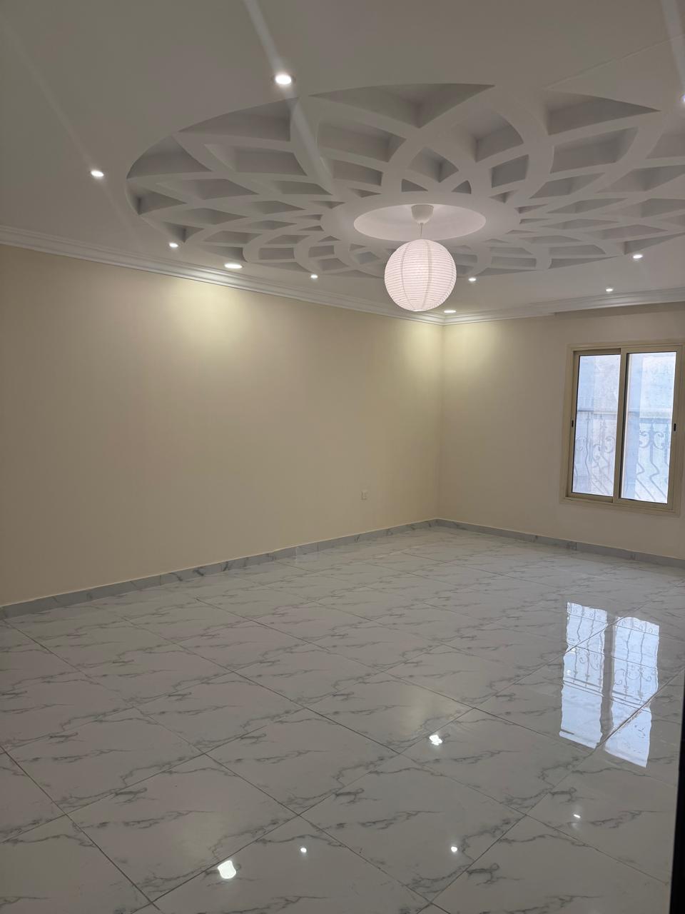 شقة 4 غرف في النور 11