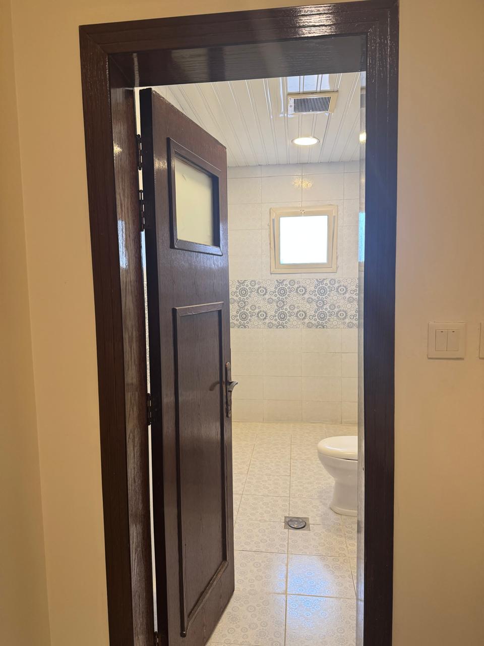 شقة 4 غرف في النور 12