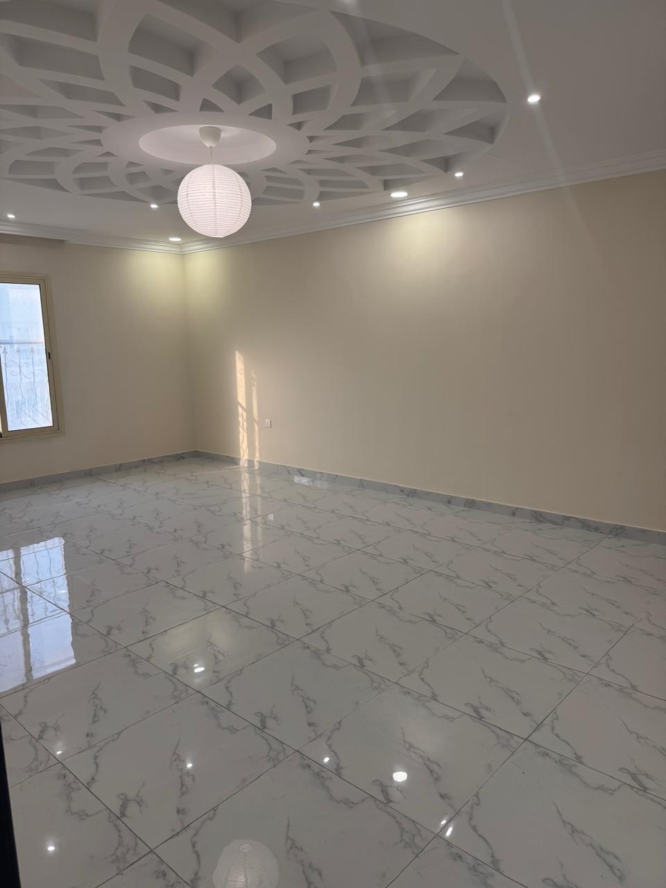 شقة 4 غرف في النور 3