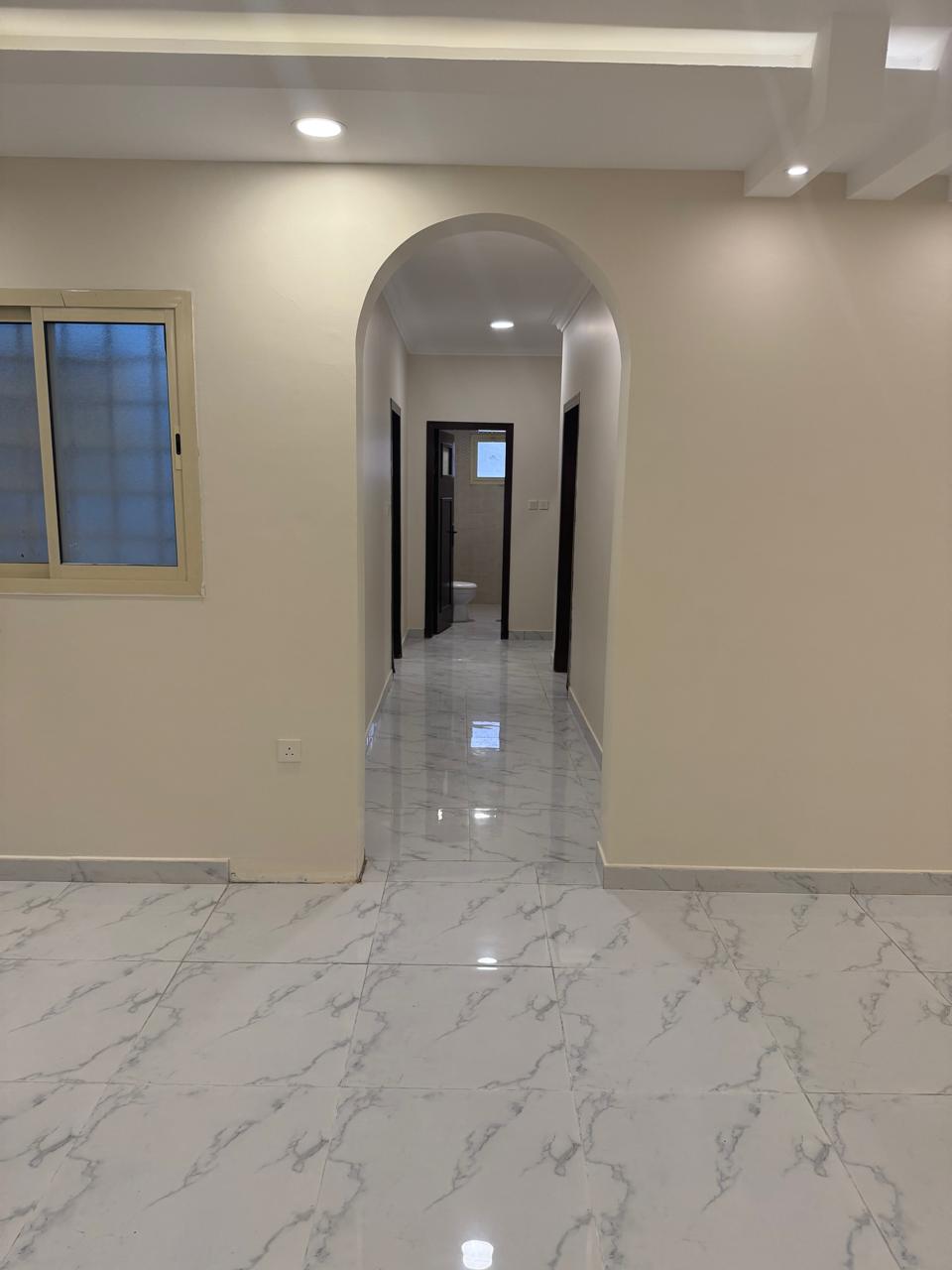 شقة 4 غرف في النور 4