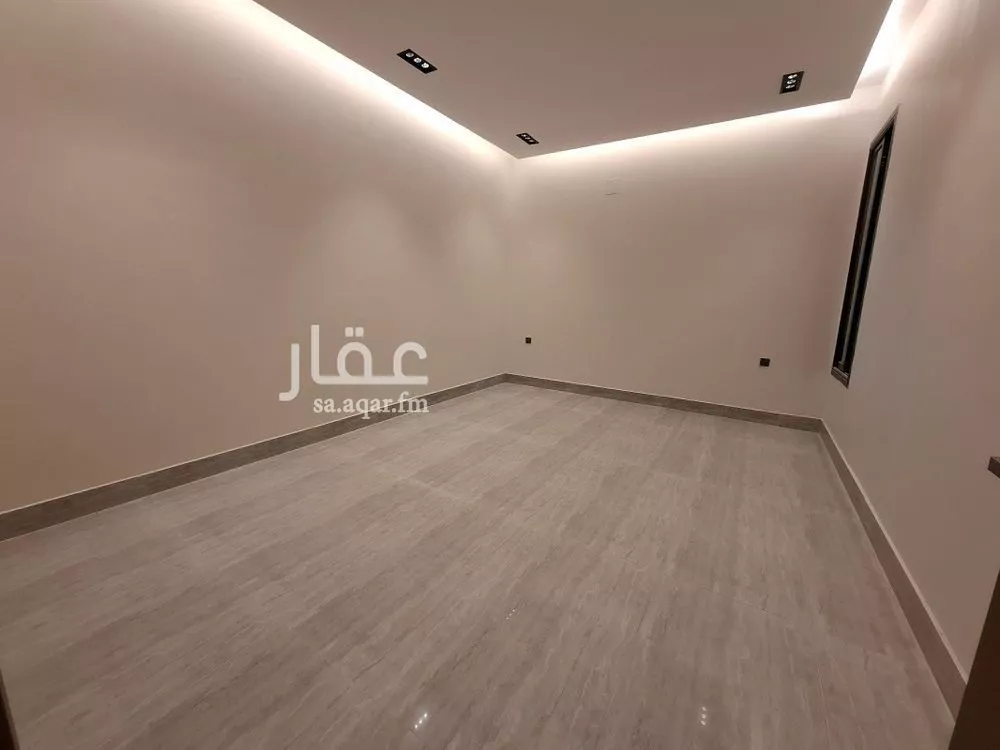 5 bedroom villa in Al Rimal 15