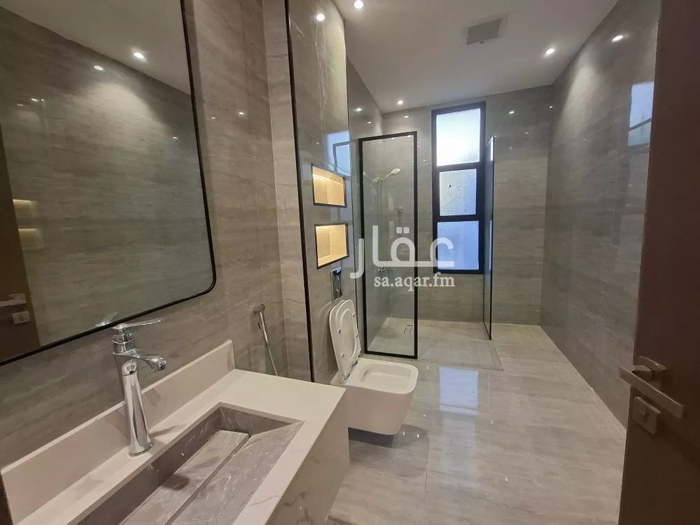 5 bedroom villa in Al Rimal 10