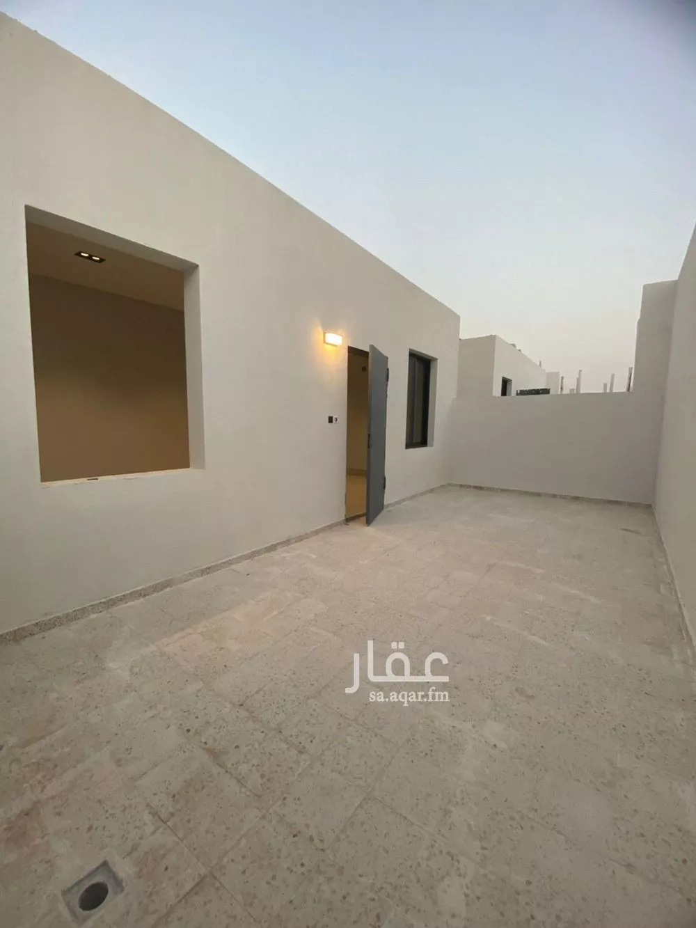 فيلا 5 غرف في عكاظ 4