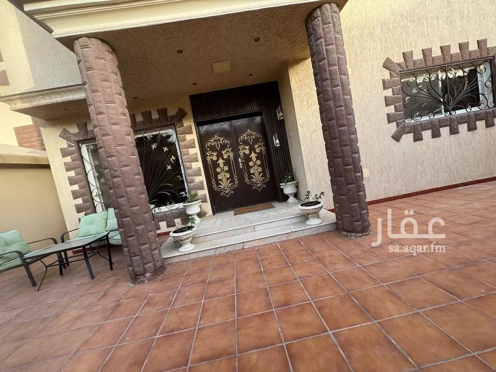 فيلا 7 غرف في الخليج 8