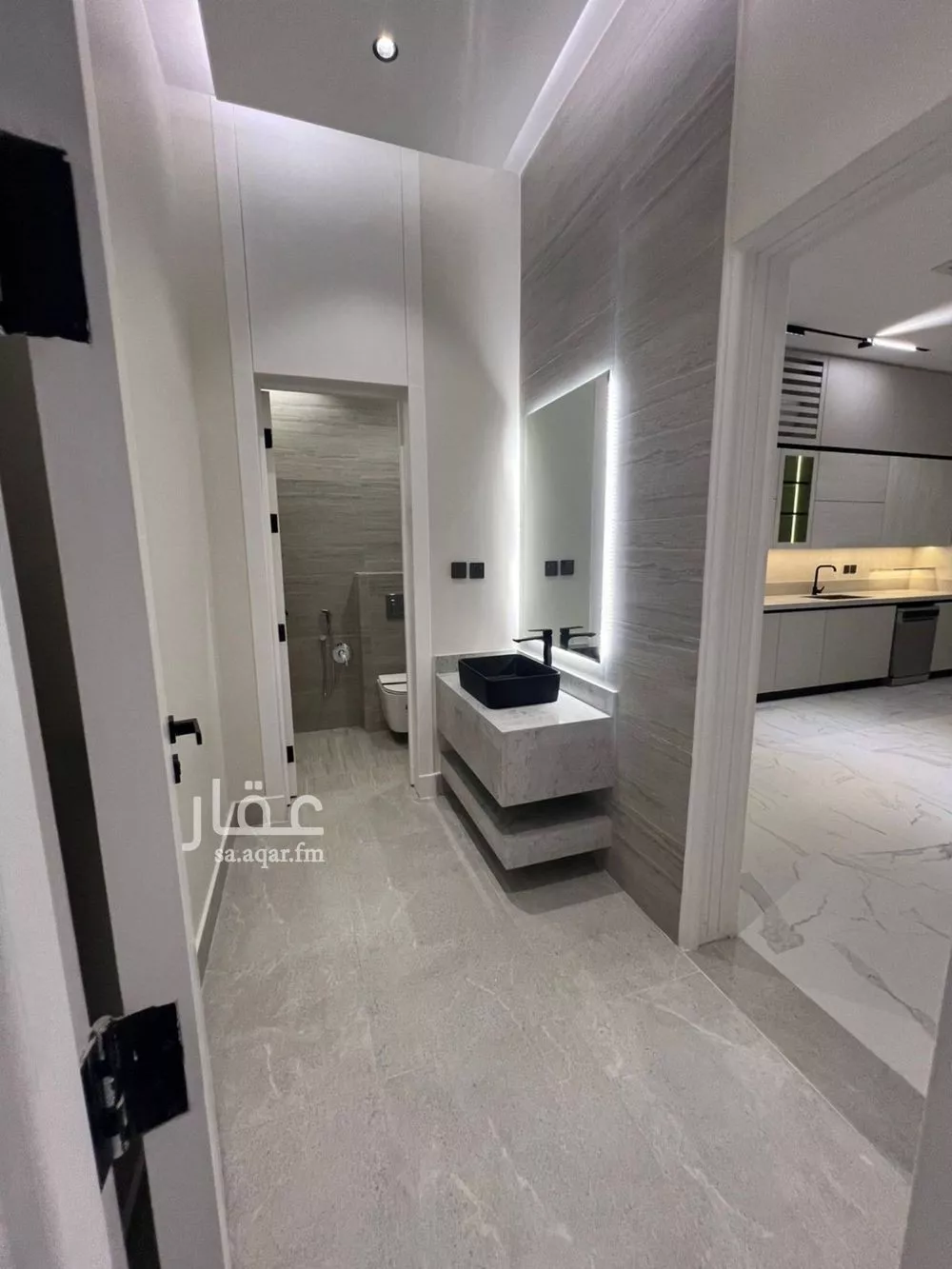 6 bedroom villa in Al Yarmouk 12