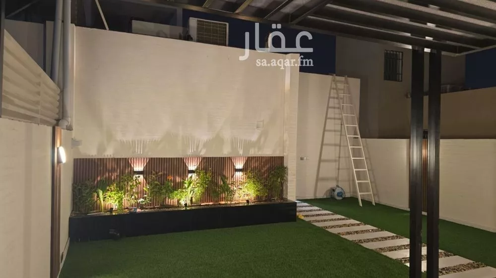 6 bedroom villa in Al Yarmouk 14