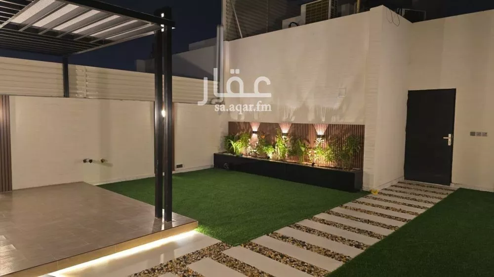6 bedroom villa in Al Yarmouk 10