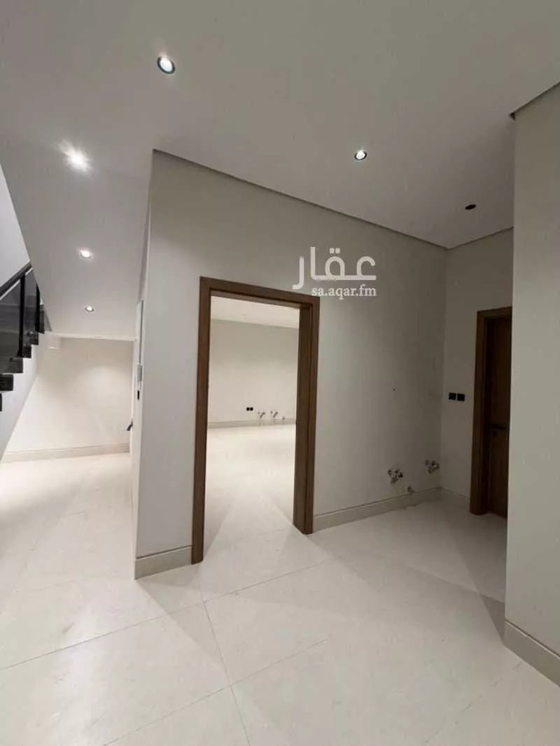 4 bedroom villa in Al Rimal 6