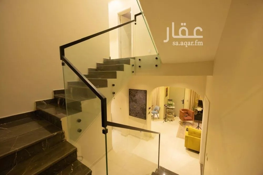 فيلا 5 غرف في النرجس 16