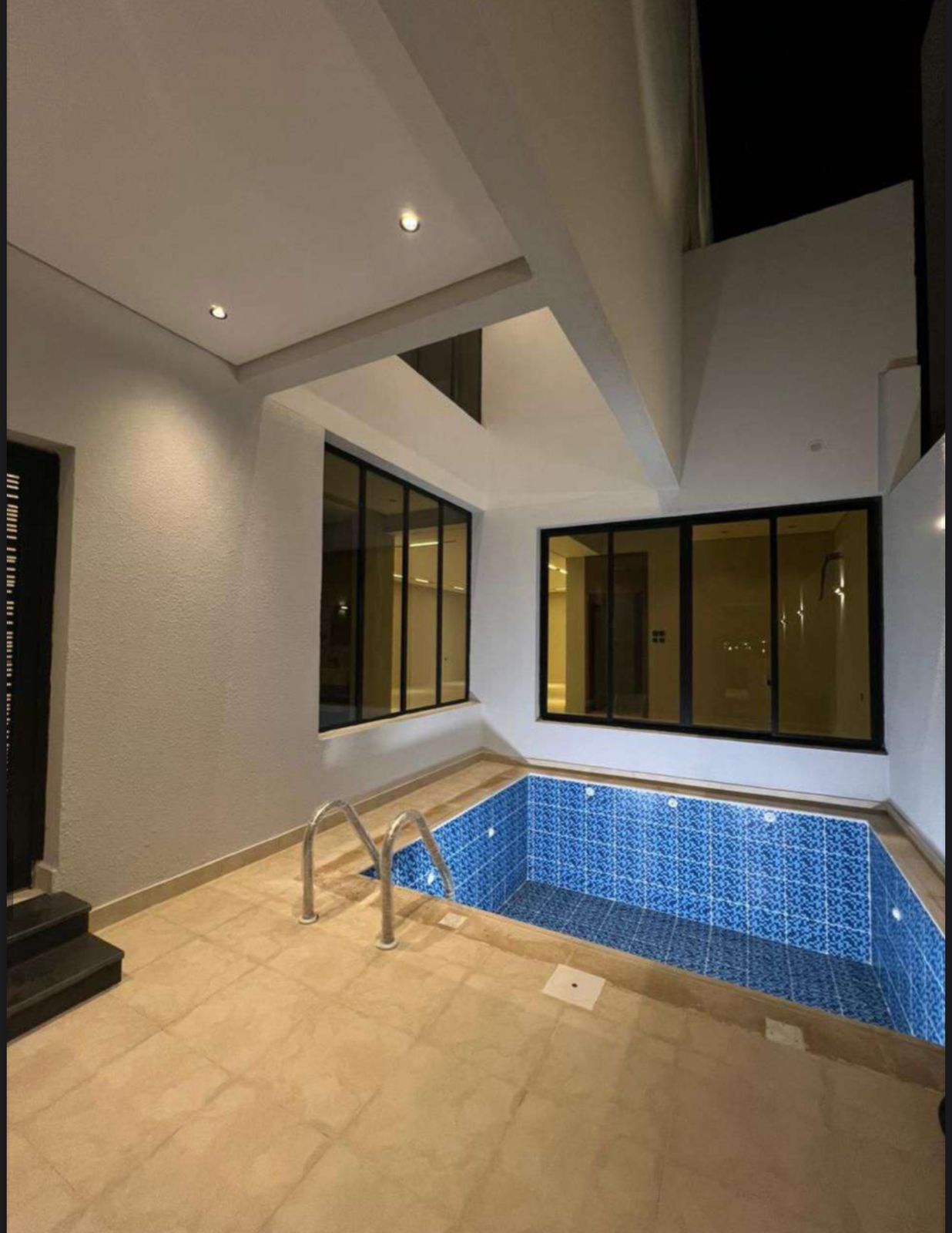 فيلا 4 غرف في الرحمانية 8