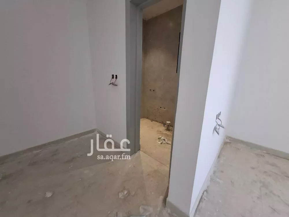فيلا 5 غرف في النظيم 15