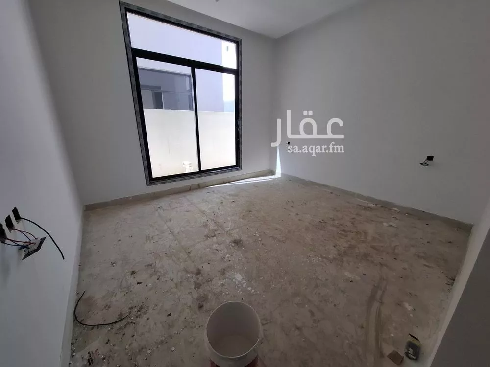 فيلا 5 غرف في النظيم 19