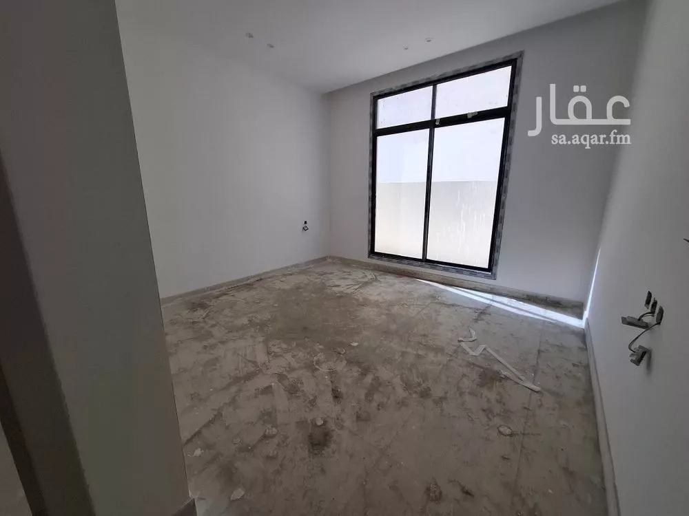 فيلا 5 غرف في النظيم 24