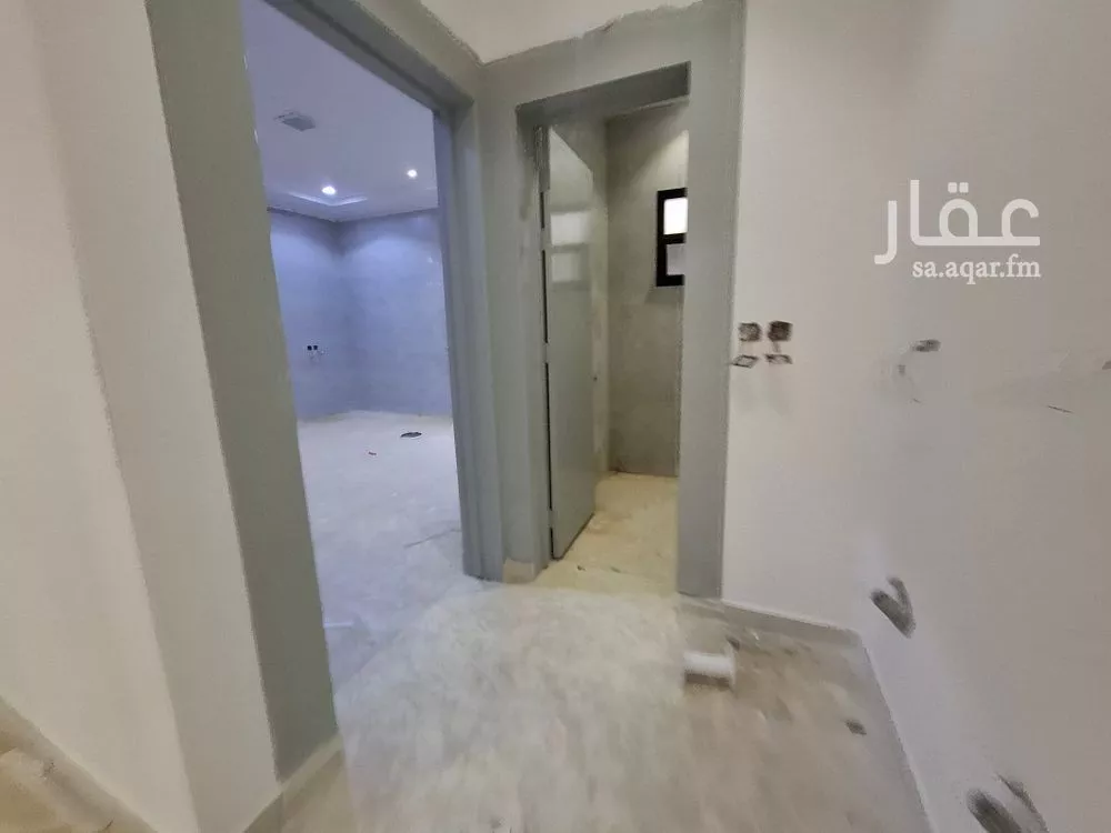 فيلا 5 غرف في النظيم 25