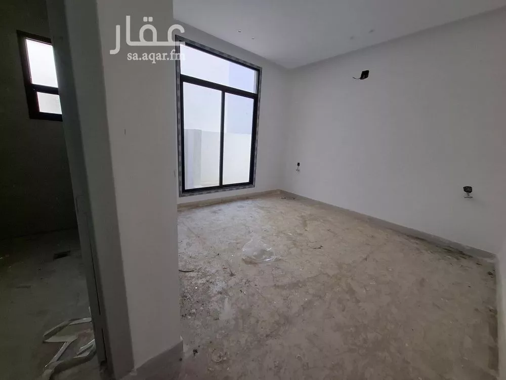 فيلا 5 غرف في النظيم 28