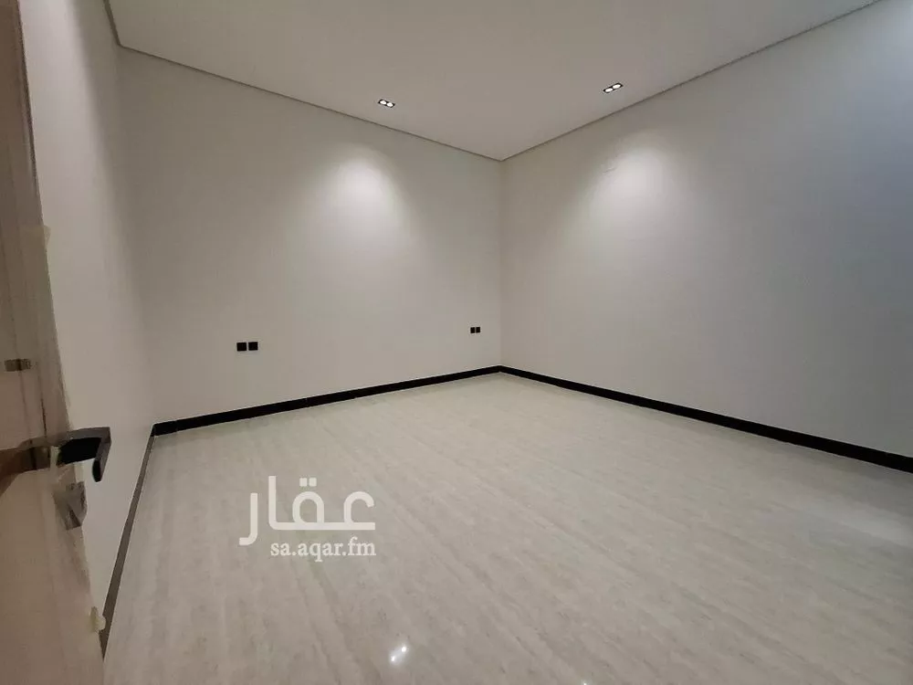 فيلا 5 غرف في الرمال 26