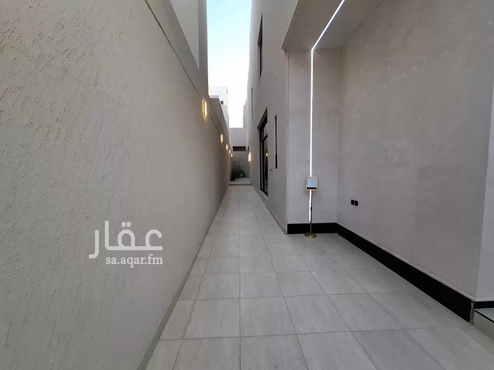 فيلا 5 غرف في الرمال 8