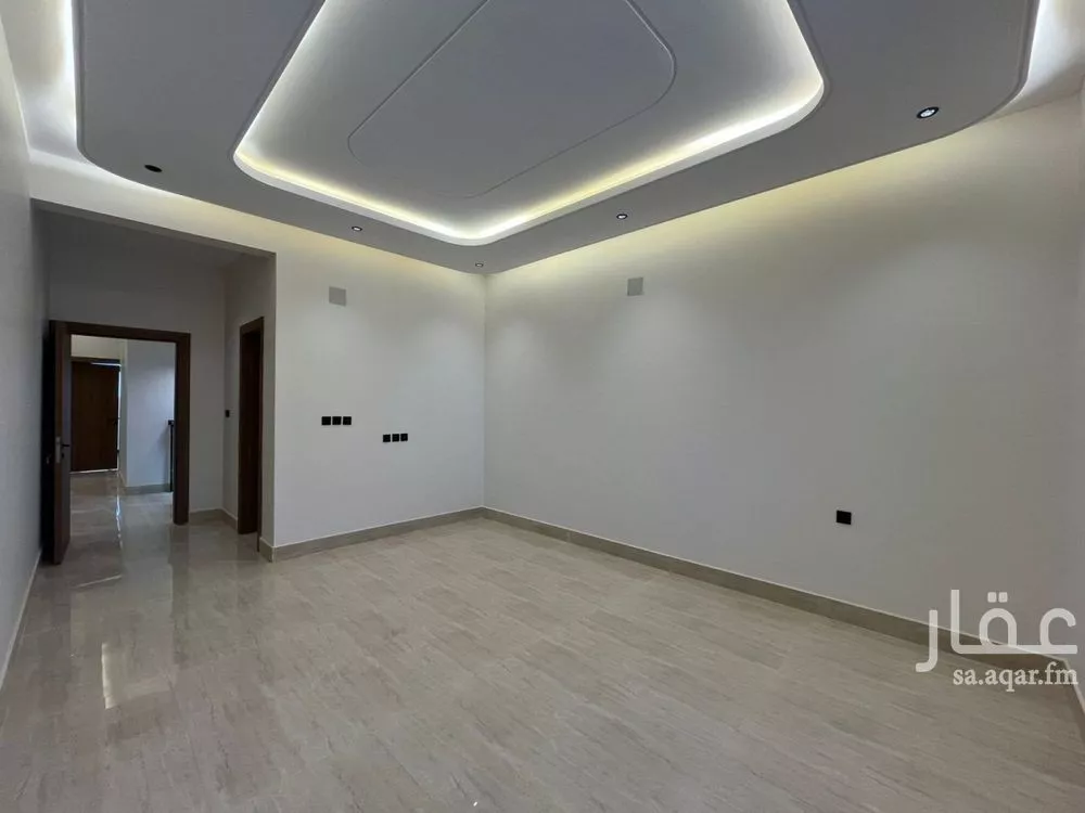 5 bedroom villa in Al Mahdiyyah 12