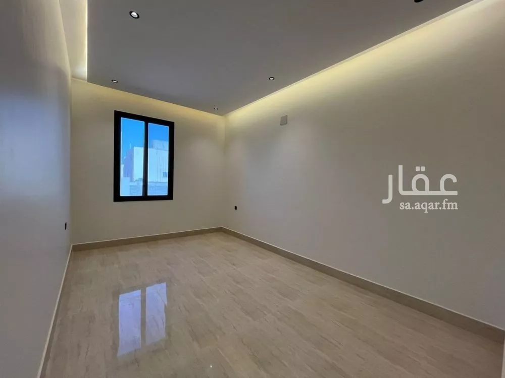 5 bedroom villa in Al Mahdiyyah 15