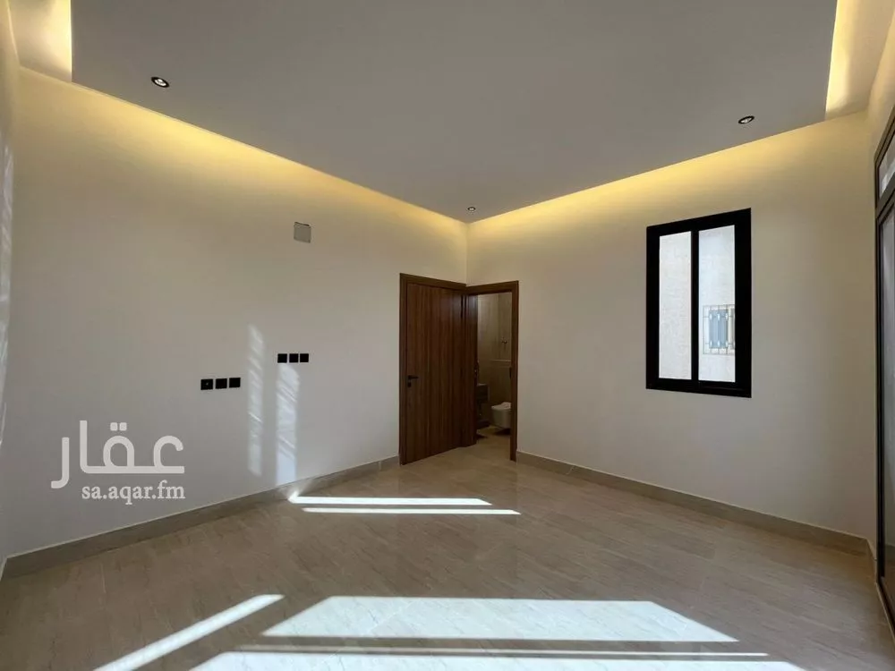 5 bedroom villa in Al Mahdiyyah 4