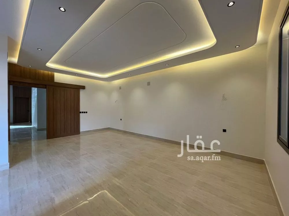 5 bedroom villa in Al Mahdiyyah 8