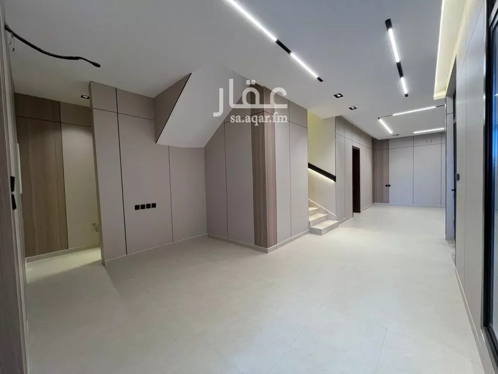 5 bedroom villa in Al Mahdiyyah 16