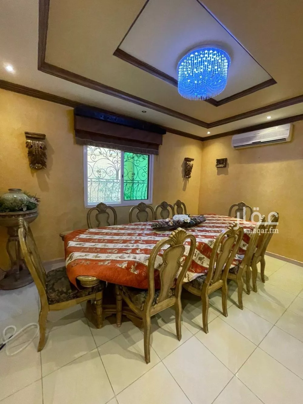 فيلا 7 غرف في الملقا 9