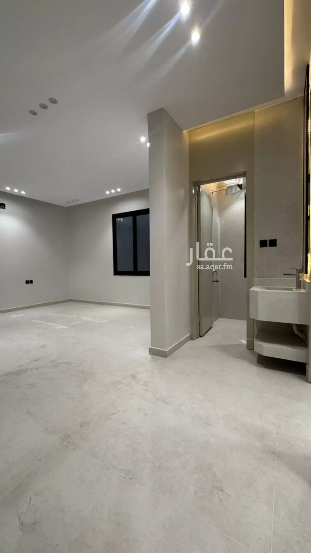 فيلا 5 غرف في طويق 8