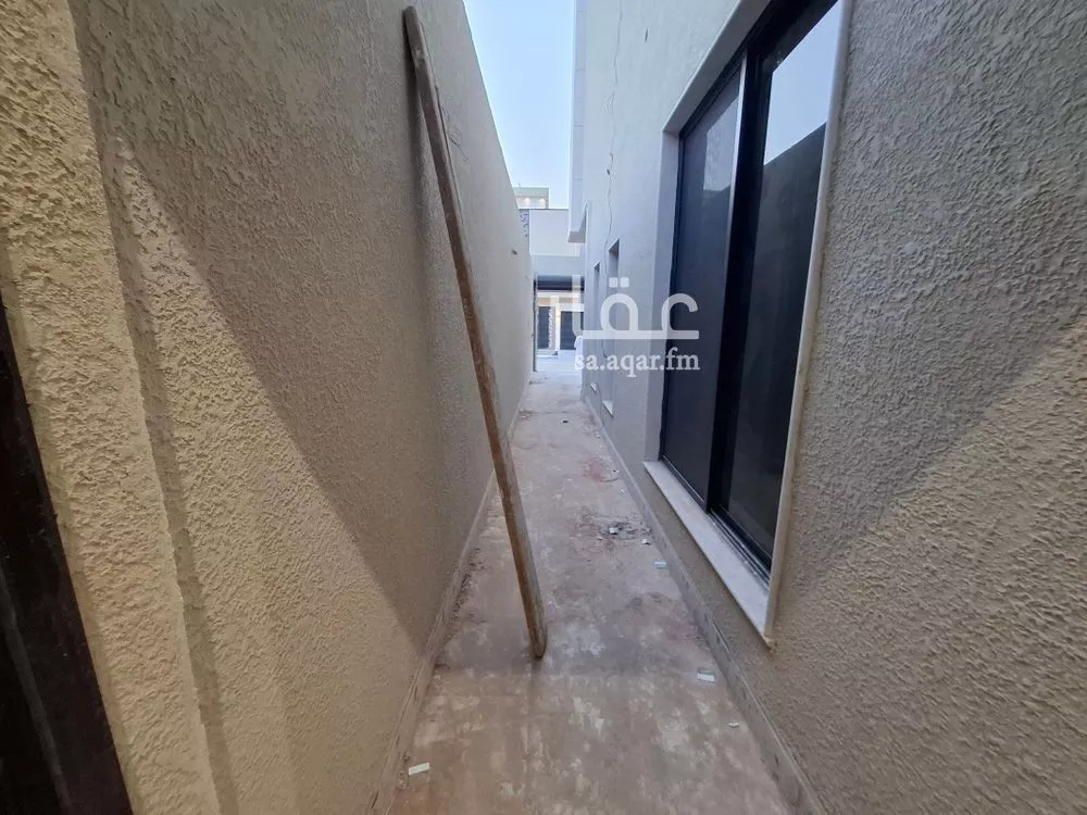 5 bedroom villa in Al Janadriyah 15