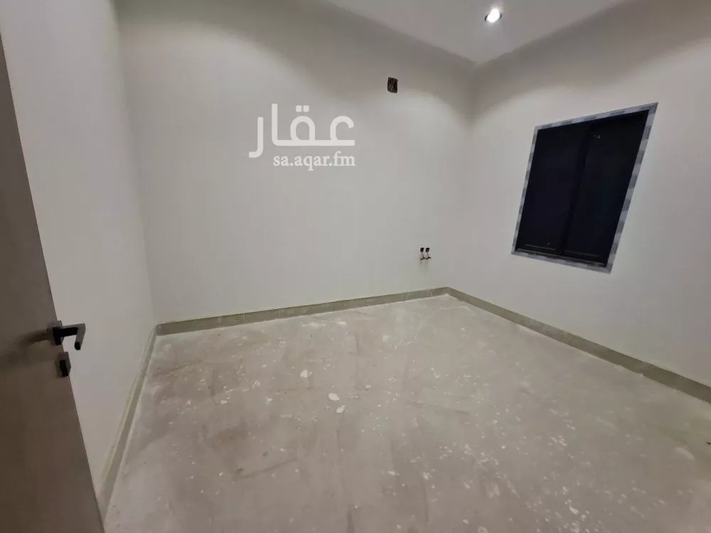 5 bedroom villa in Al Janadriyah 17