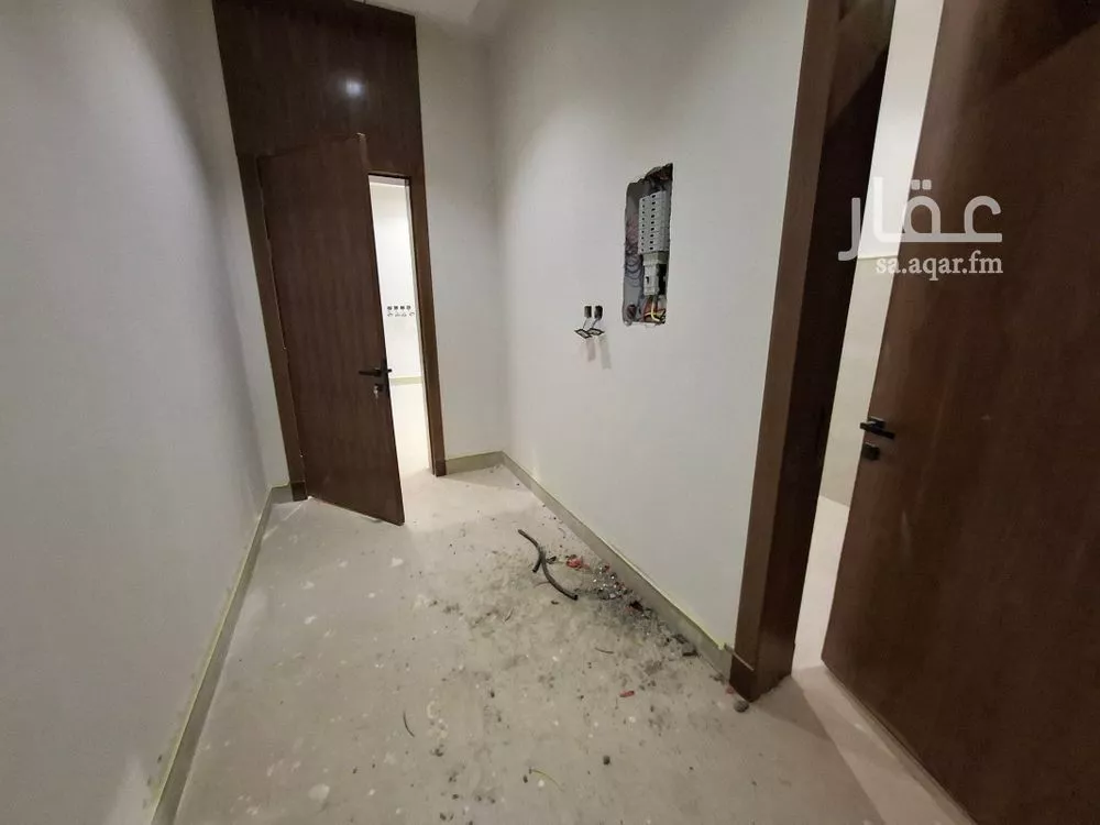 5 bedroom villa in Al Janadriyah 21