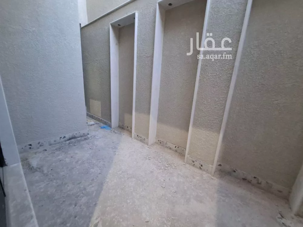 5 bedroom villa in Al Janadriyah 9