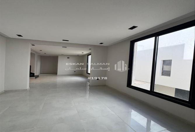 5 bedroom apartment in Al Janadriyah 3