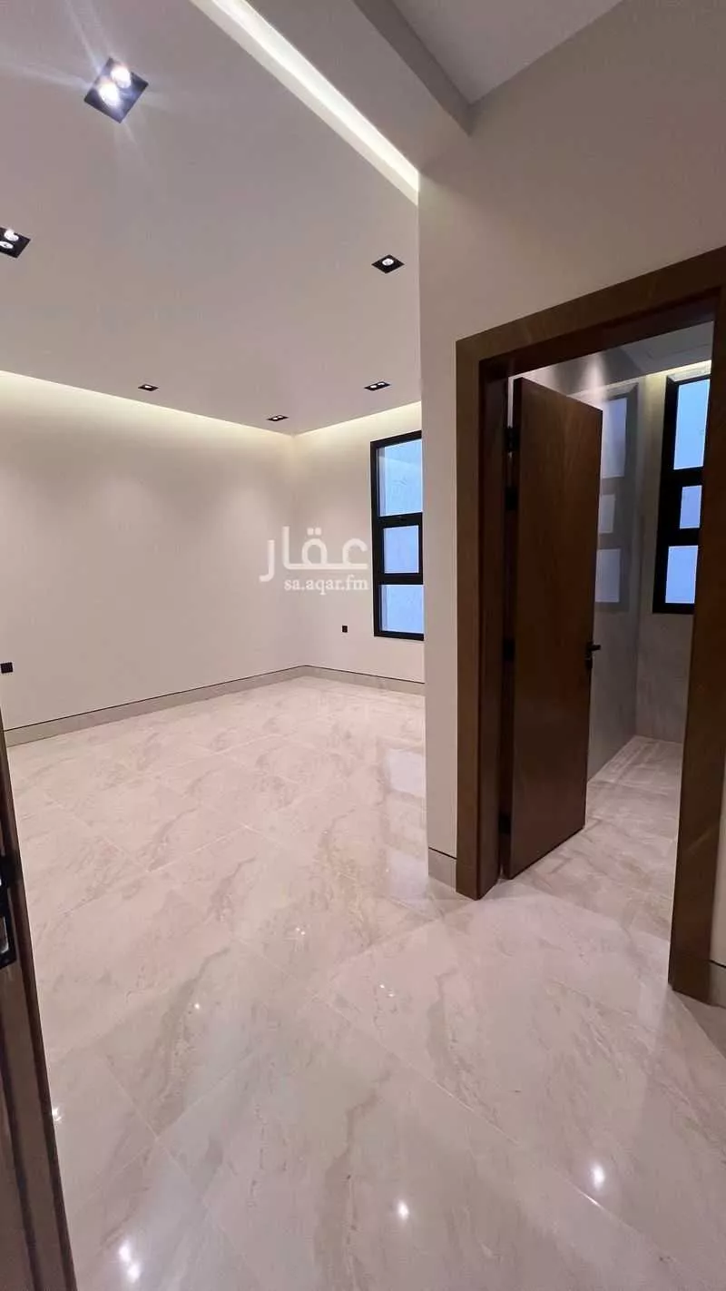 فيلا 8 غرف في الرمال 13