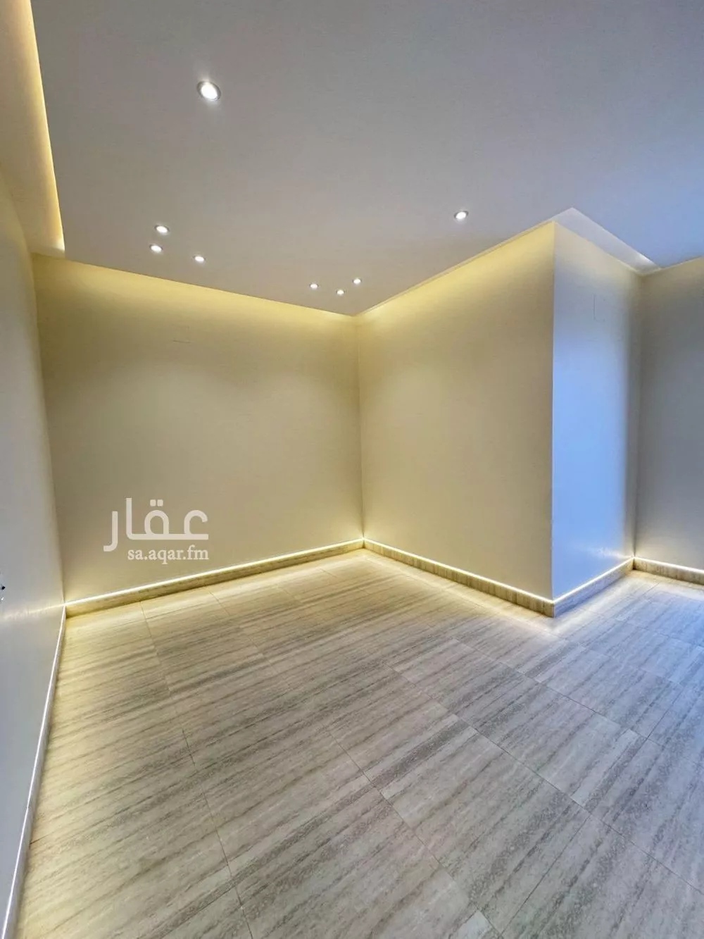 5 bedroom villa in Al Rimal 2