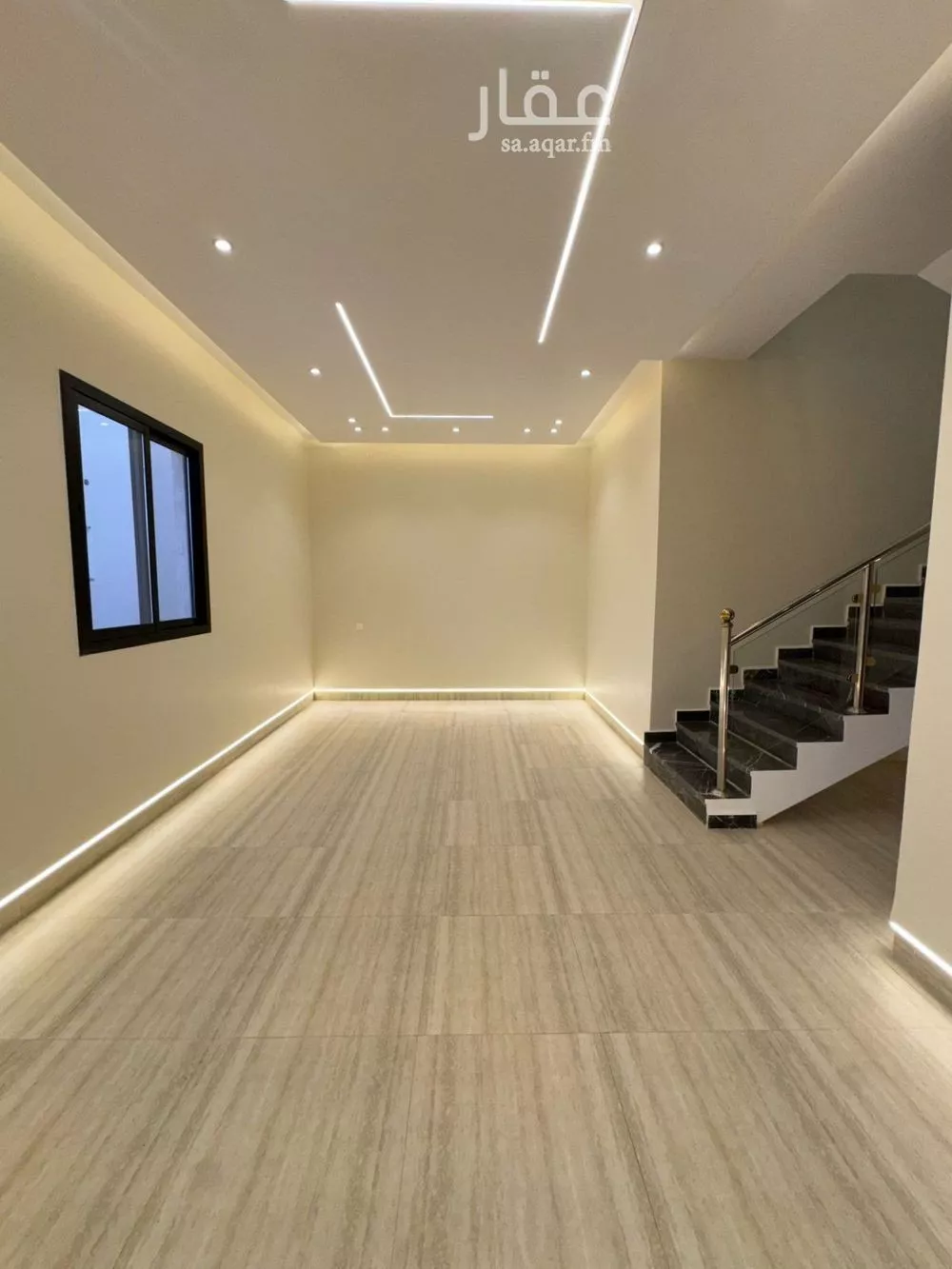 5 bedroom villa in Al Rimal 7