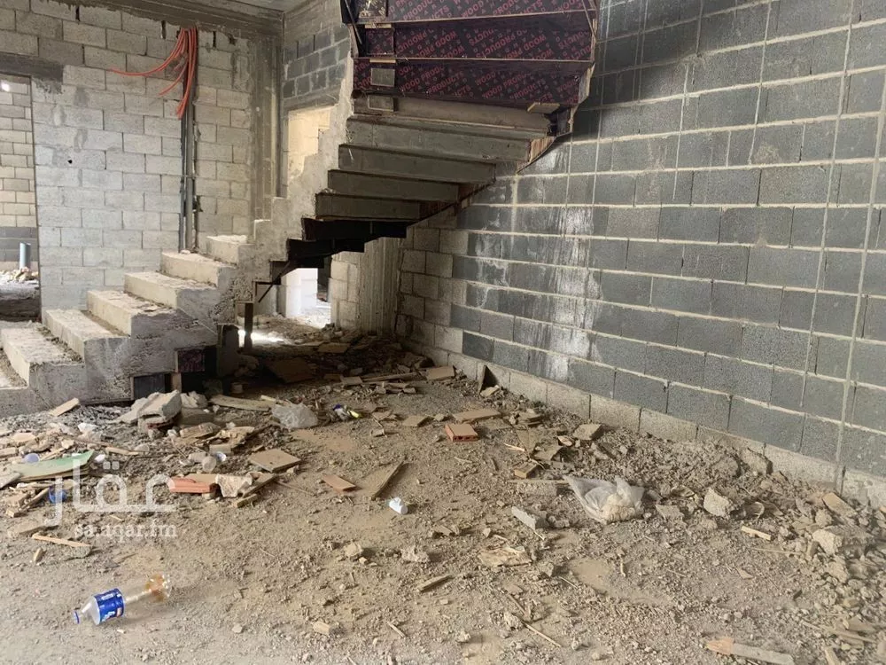 7 bedroom villa in Al Qairawan, Riyadh 5
