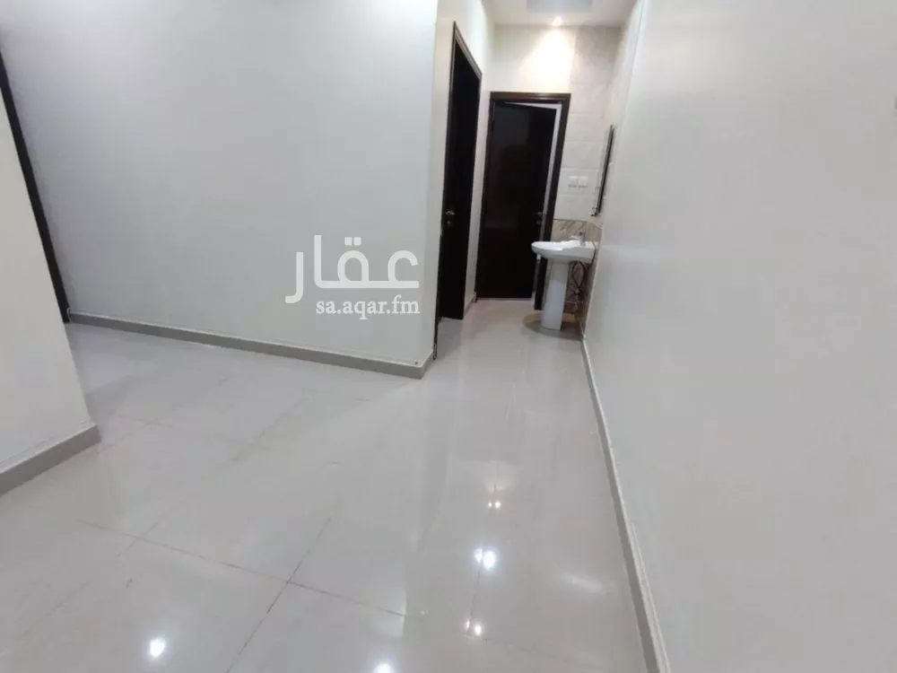 3 bedroom apartment in Al Aridh 8