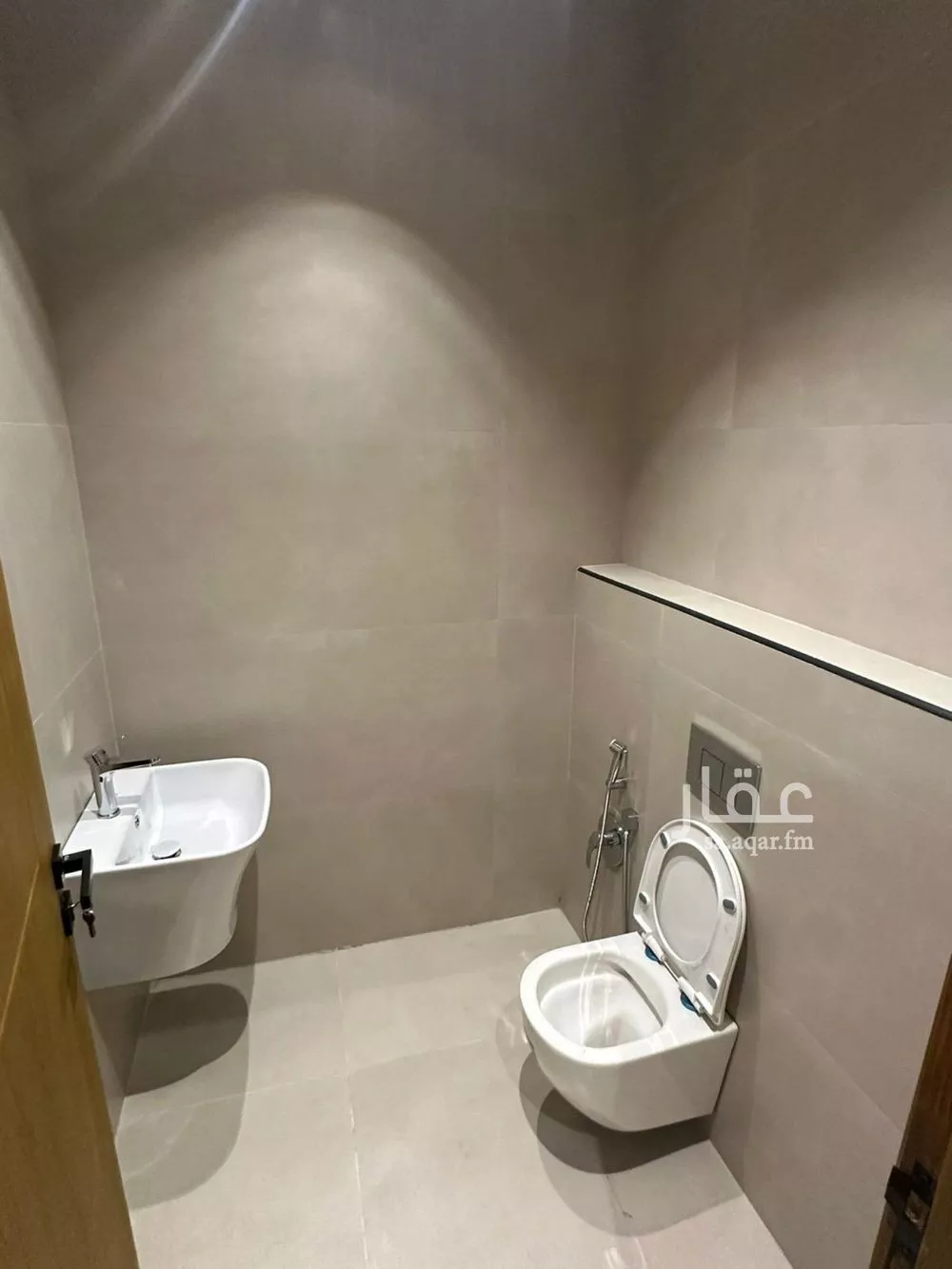 5 bedroom villa in Al Narjis 13