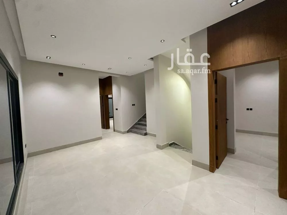 5 bedroom villa in Al Narjis 3