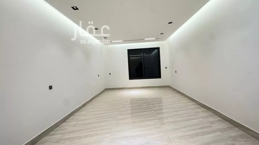 فيلا 5 غرف في الرمال 10