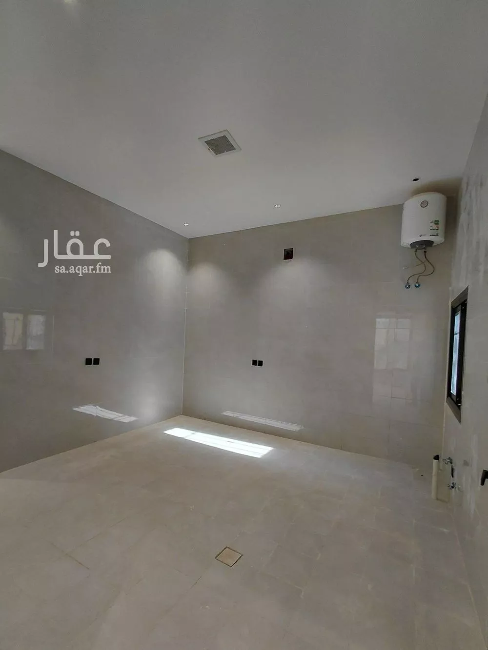 5 bedroom apartment in Al Janadriyah 12