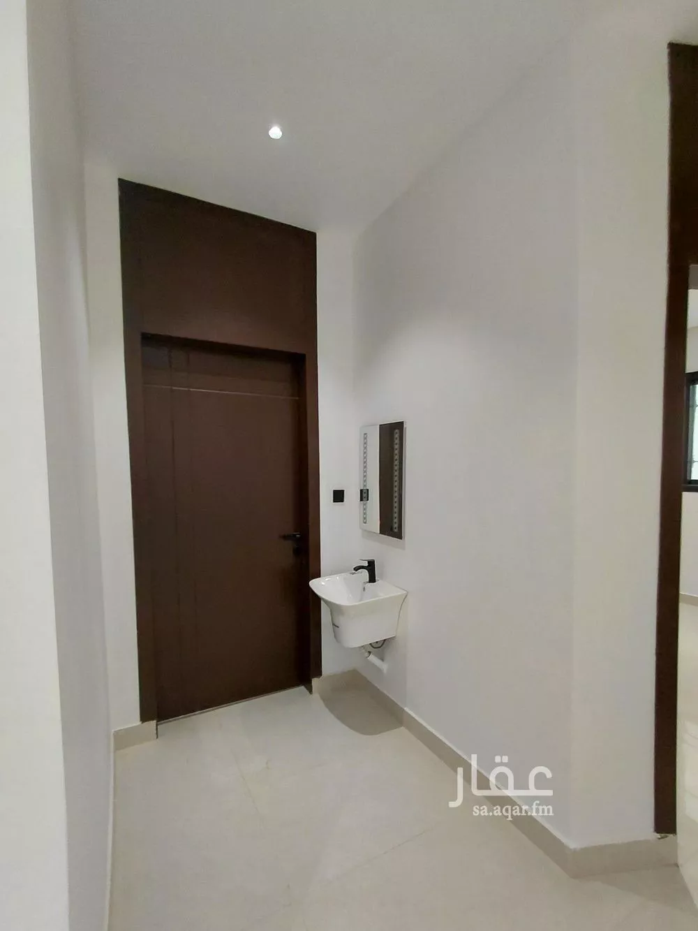 5 bedroom apartment in Al Janadriyah 7