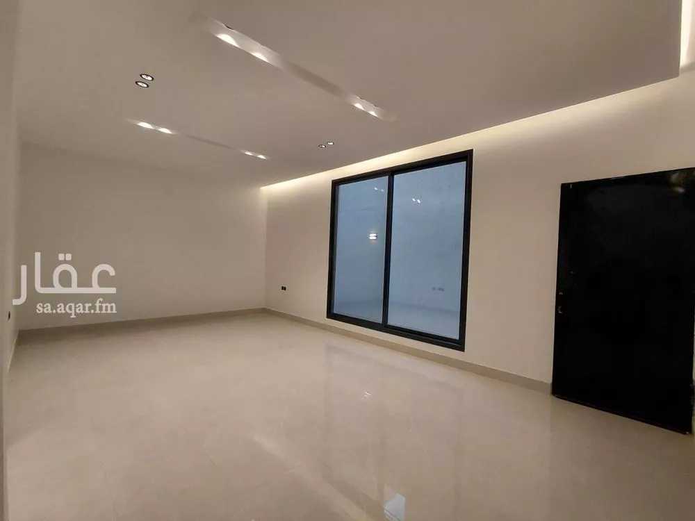 5 bedroom apartment in Al Janadriyah 11