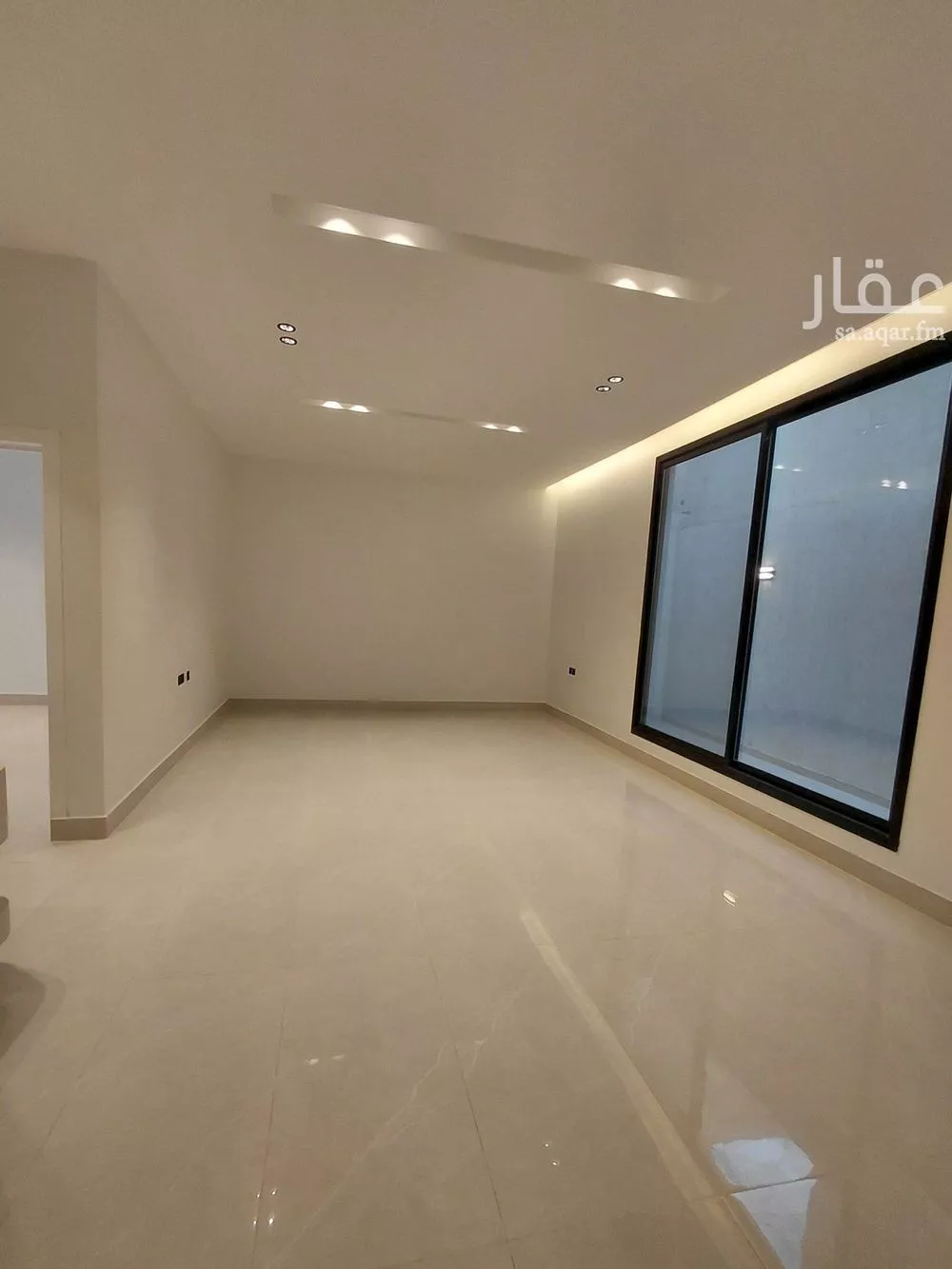 5 bedroom apartment in Al Janadriyah 19